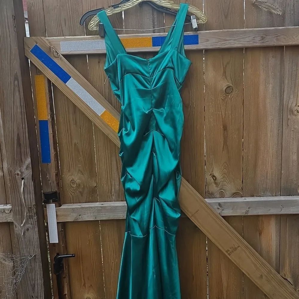 Xscape Formal Dress - Picture 4 of 4